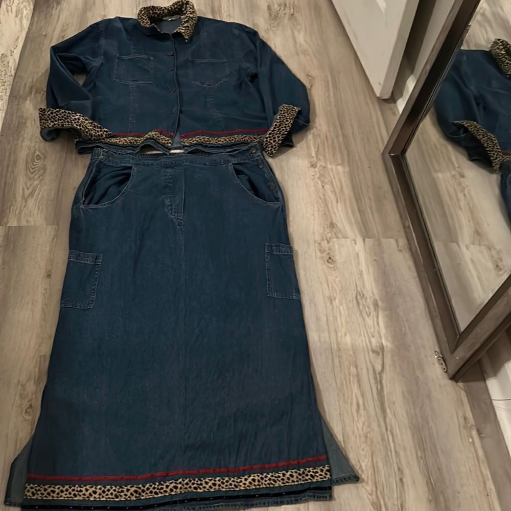 Mesa L vintage 80”s jean skirt and top preloved ❤️